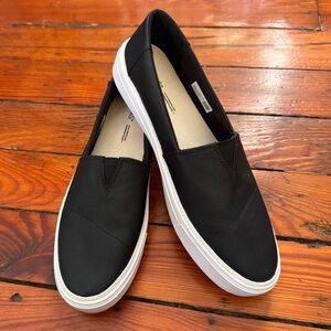TOMS Women's Parker Slip on Sneaker Size 11 New